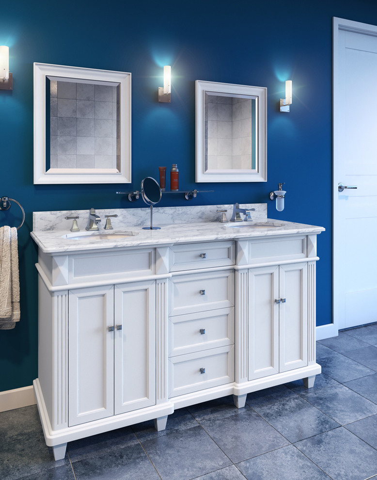 Imagen de cuarto de baño clásico de tamaño medio con armarios tipo mueble, puertas de armario blancas, paredes azules, suelo de baldosas de cerámica, lavabo bajoencimera y encimera de mármol