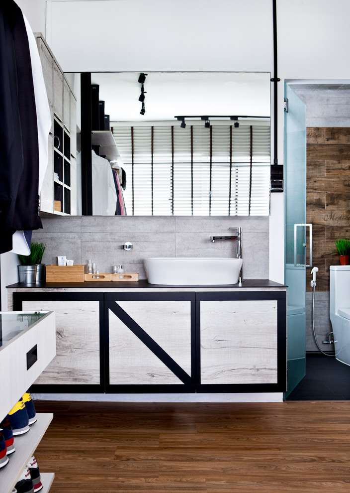 Vanity Area Bathroom Singapore by DISTINCTidENTITY Pte Ltd Houzz