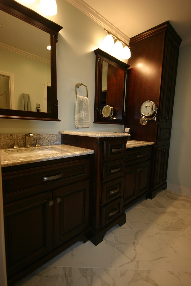 Vanity - Traditional - Bathroom - Columbus - by HoBart ...