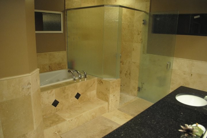 Inspiration for a contemporary bathroom remodel in Jacksonville