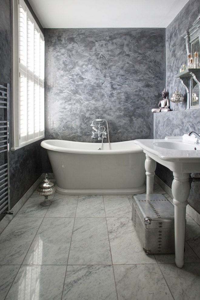This is an example of a classic bathroom in Surrey.