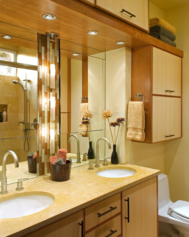 Example of a transitional bathroom design in San Diego