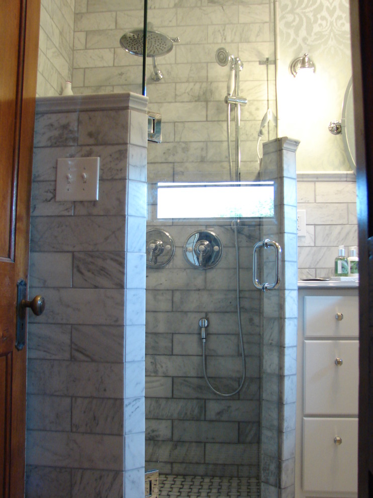 This is an example of a victorian bathroom in Minneapolis.