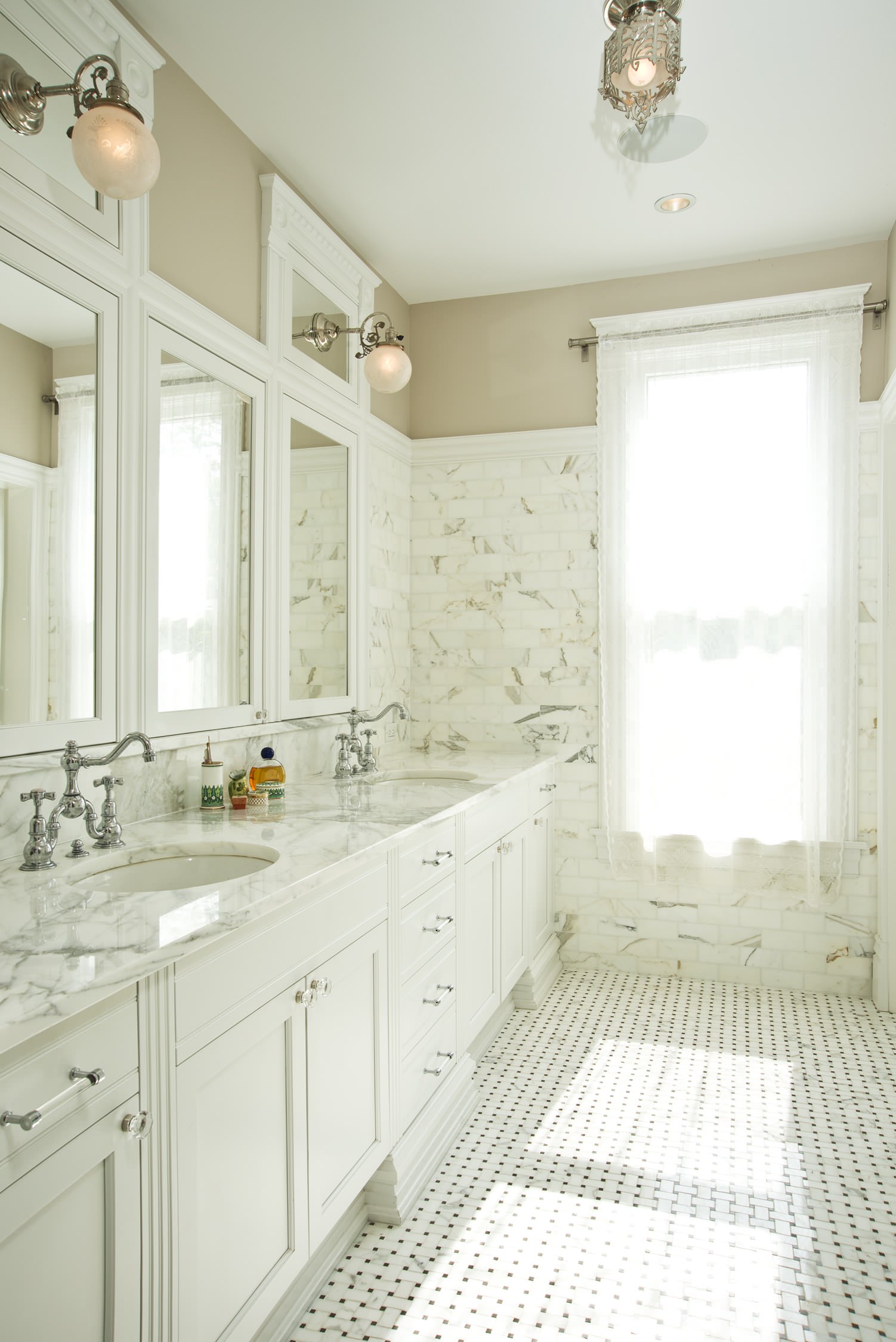 75 Beautiful Victorian Bathroom Pictures & Ideas - January, 2022 | Houzz