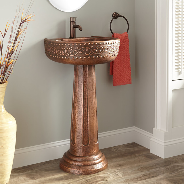 VINE HAMMERED COPPER PEDESTAL SINK Salle de Bain Cincinnati par