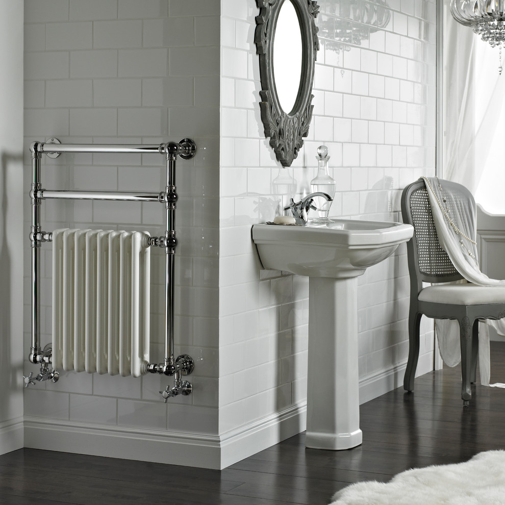Inspiration for a classic bathroom in West Midlands.
