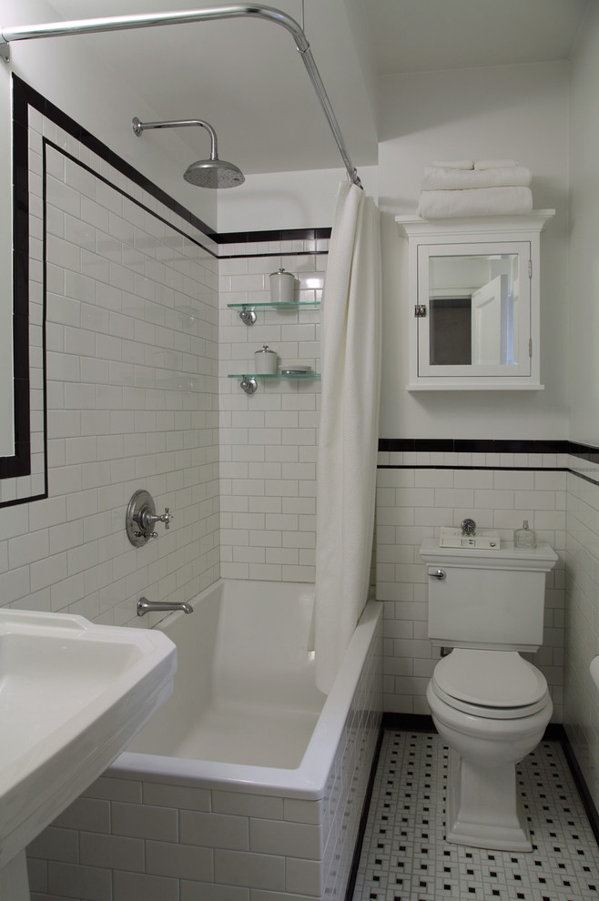 ニューヨークにあるミッドセンチュリースタイルのおしゃれな浴室の写真