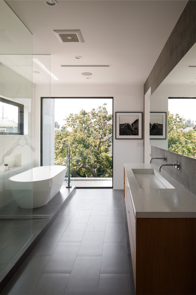 Modernes Badezimmer in Los Angeles