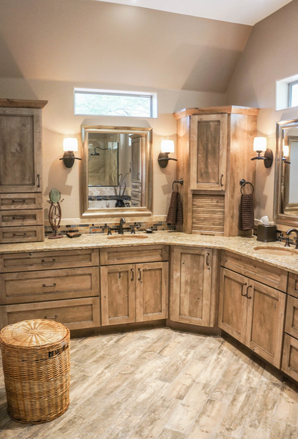 Warm and Welcoming Country-Style Master Bathroom - Rustic - Bathroom ...