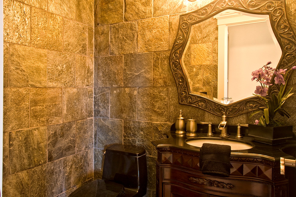 Inspiration för ett vintage badrum, med möbel-liknande och ett undermonterad handfat