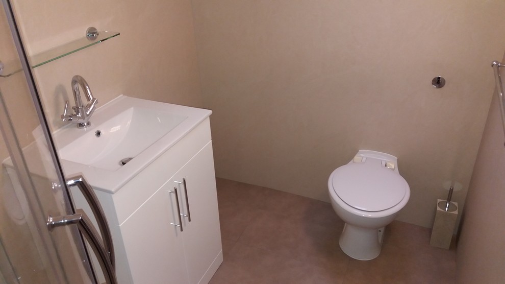 This is an example of a small contemporary bathroom in Glasgow.