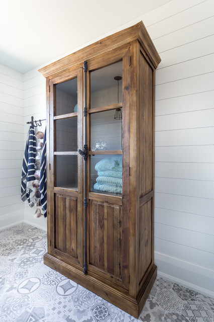 Waterdown Home - Beach Style - Bathroom - Toronto - by Coco & Jack  Houzz AU