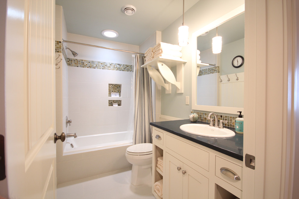 Example of a beach style bathroom design in Grand Rapids