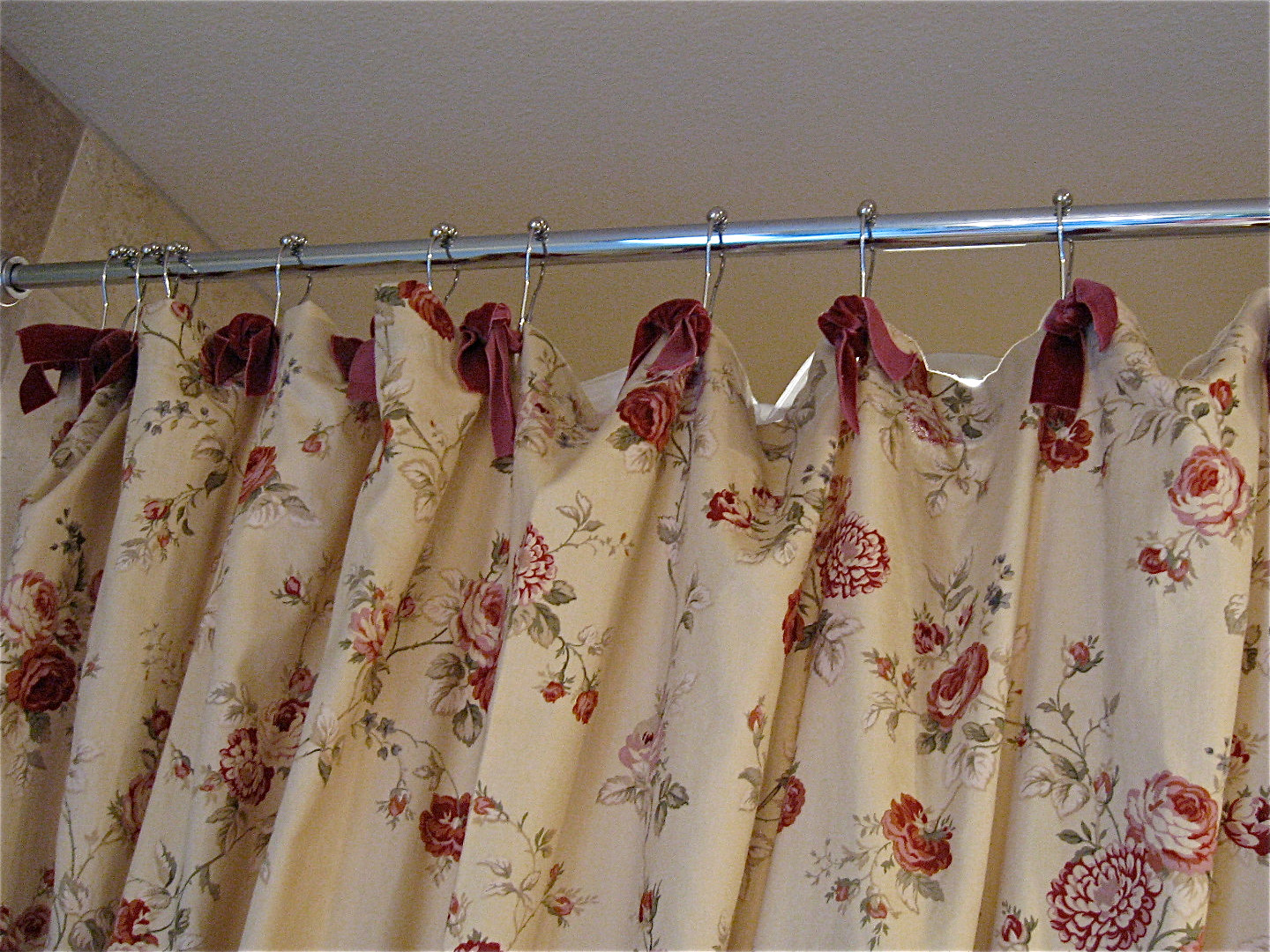 Waverly Fabric Shower Curtain W Red Velvet Ribbon Ties Traditional Bathroom Portland By Julie Murray Houzz