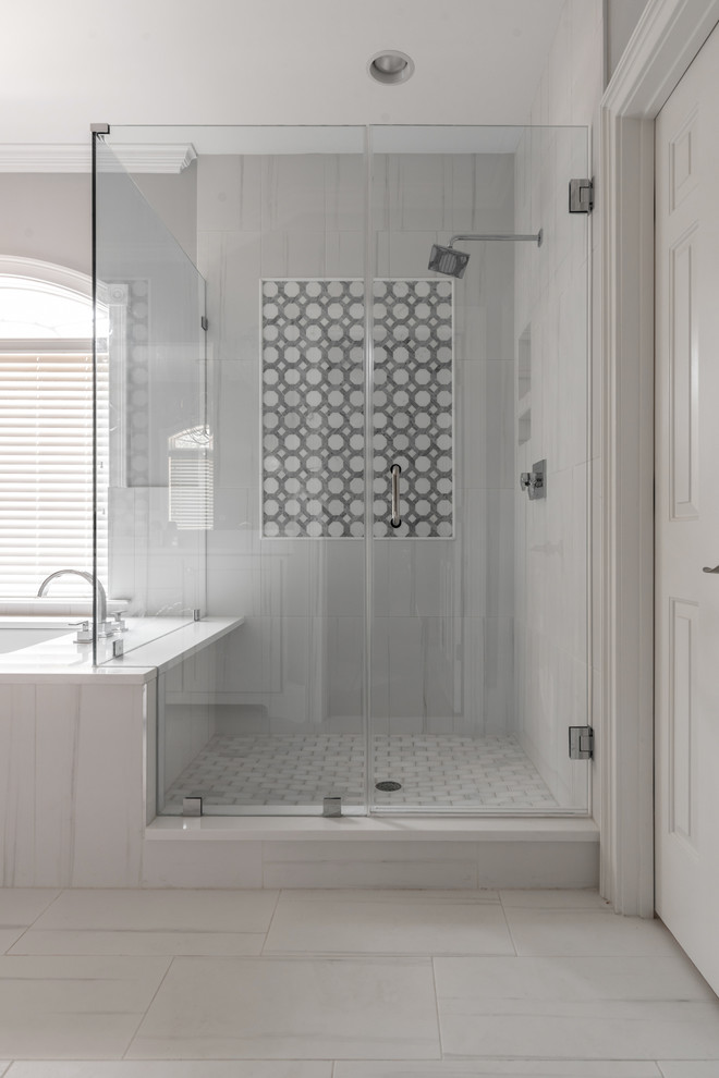 Waxhaw, NC Marble Bathroom remodel Clásico renovado Cuarto de baño