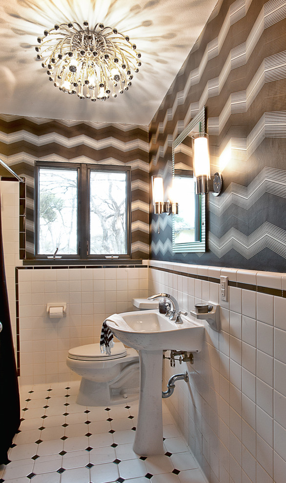 Inspiration for a modern bathroom remodel in Austin