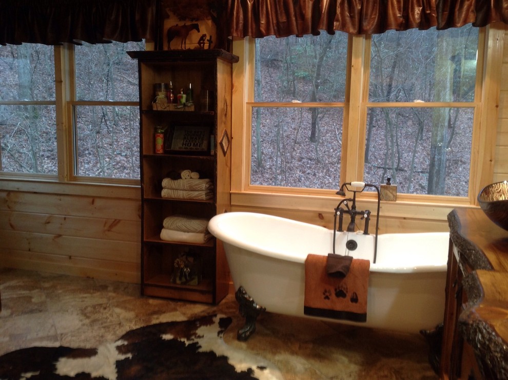 Immagine di una stanza da bagno stile americano