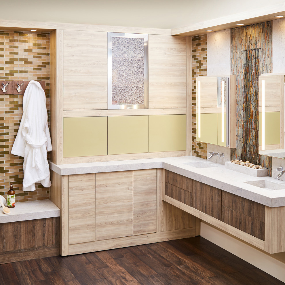 Wellborn Aspire Contemporary Bathroom