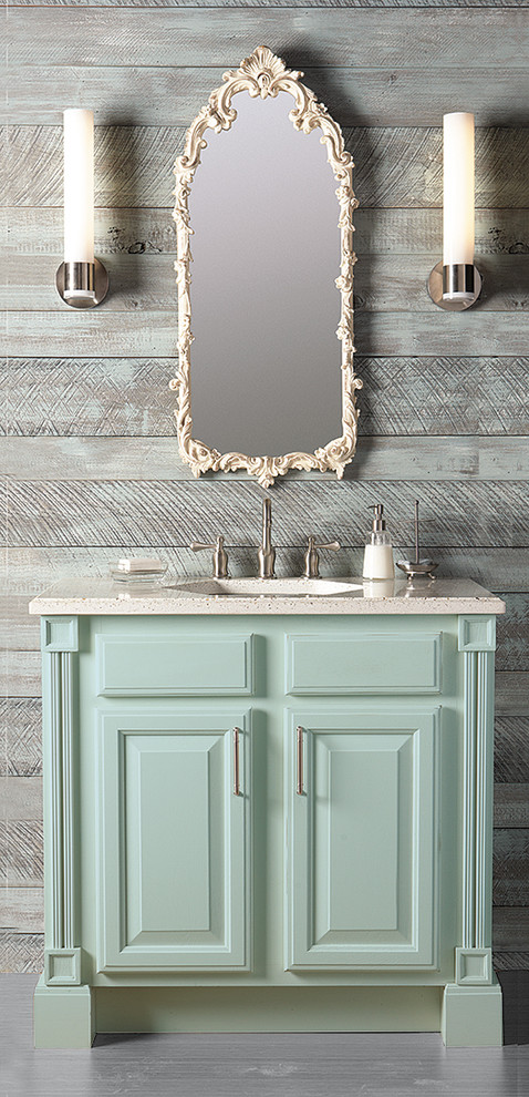 Ejemplo de cuarto de baño romántico pequeño con armarios con paneles con relieve, puertas de armario azules y paredes grises