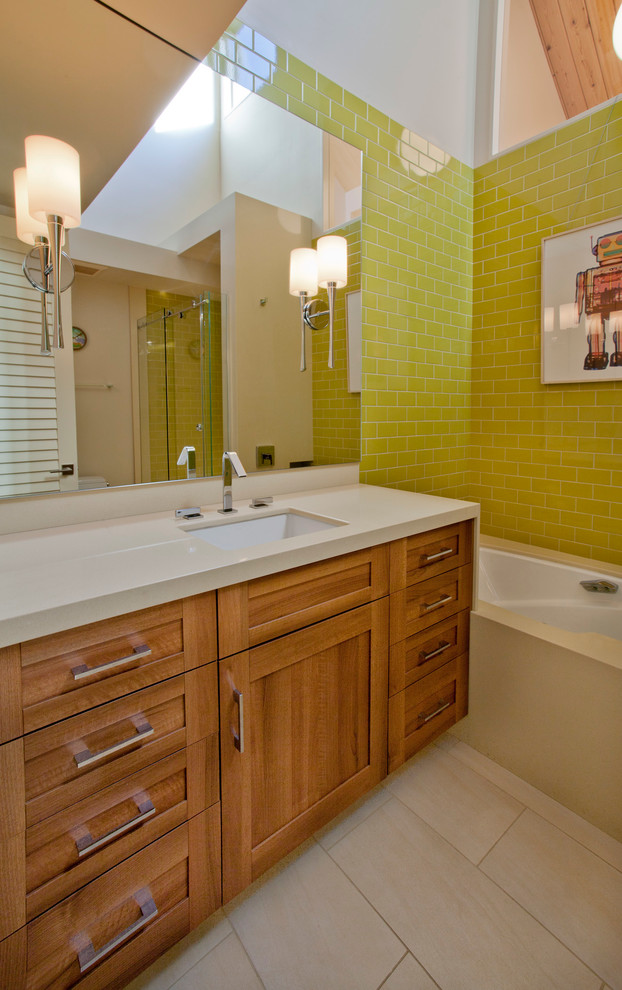 Inspiration for a 1950s bathroom remodel in Portland