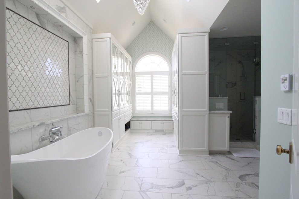 Inspiration for a transitional bathroom remodel in Omaha