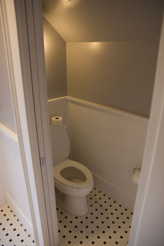 Example of a classic bathroom design in Seattle