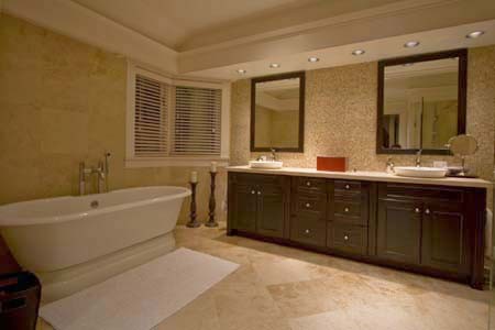 Example of an arts and crafts bathroom design in Vancouver