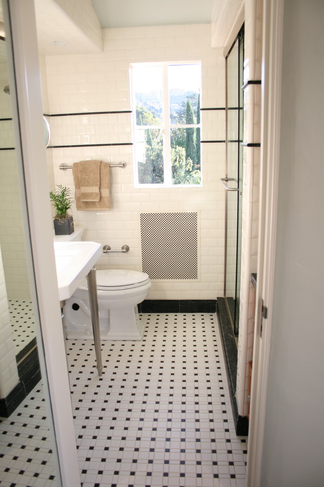 サンフランシスコにあるトランジショナルスタイルのおしゃれな浴室の写真