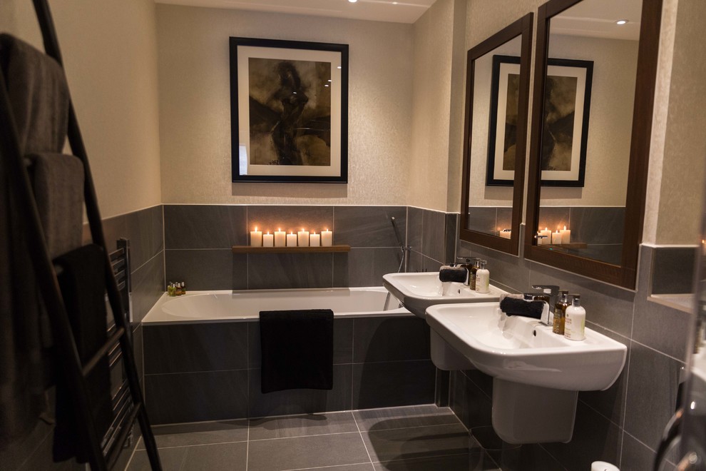 Weybridge House - Contemporary - Bathroom - Surrey - by Concept ...