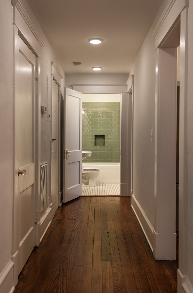 Example of a small classic kids' green tile and glass tile mosaic tile floor alcove bathtub design in Atlanta with a two-piece toilet, white walls and a pedestal sink
