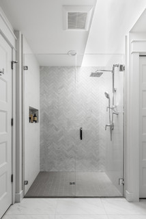 5 walk in shower ideas for a tiny bathroom – Innovate Building Solutions