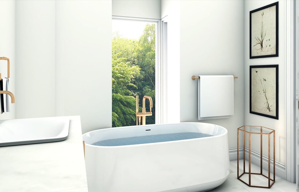 Idéer för funkis en-suite badrum, med ett fristående badkar, marmorgolv och marmorbänkskiva