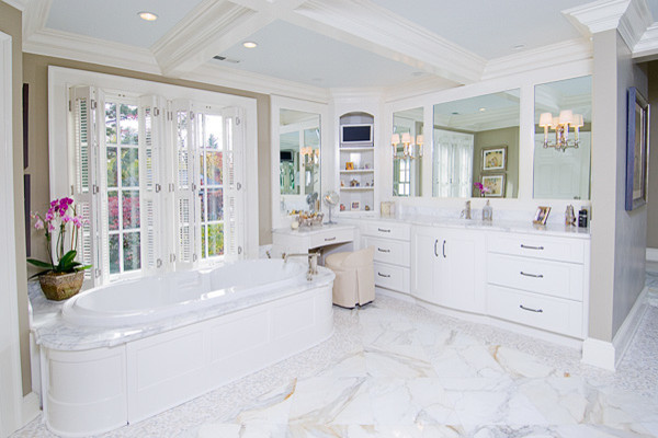 off white and white bathroom