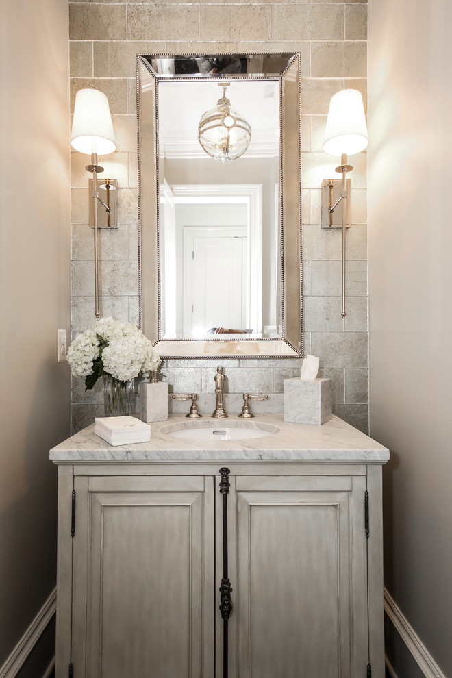 ワシントンD.C.にある高級な中くらいなトランジショナルスタイルのおしゃれな浴室の写真