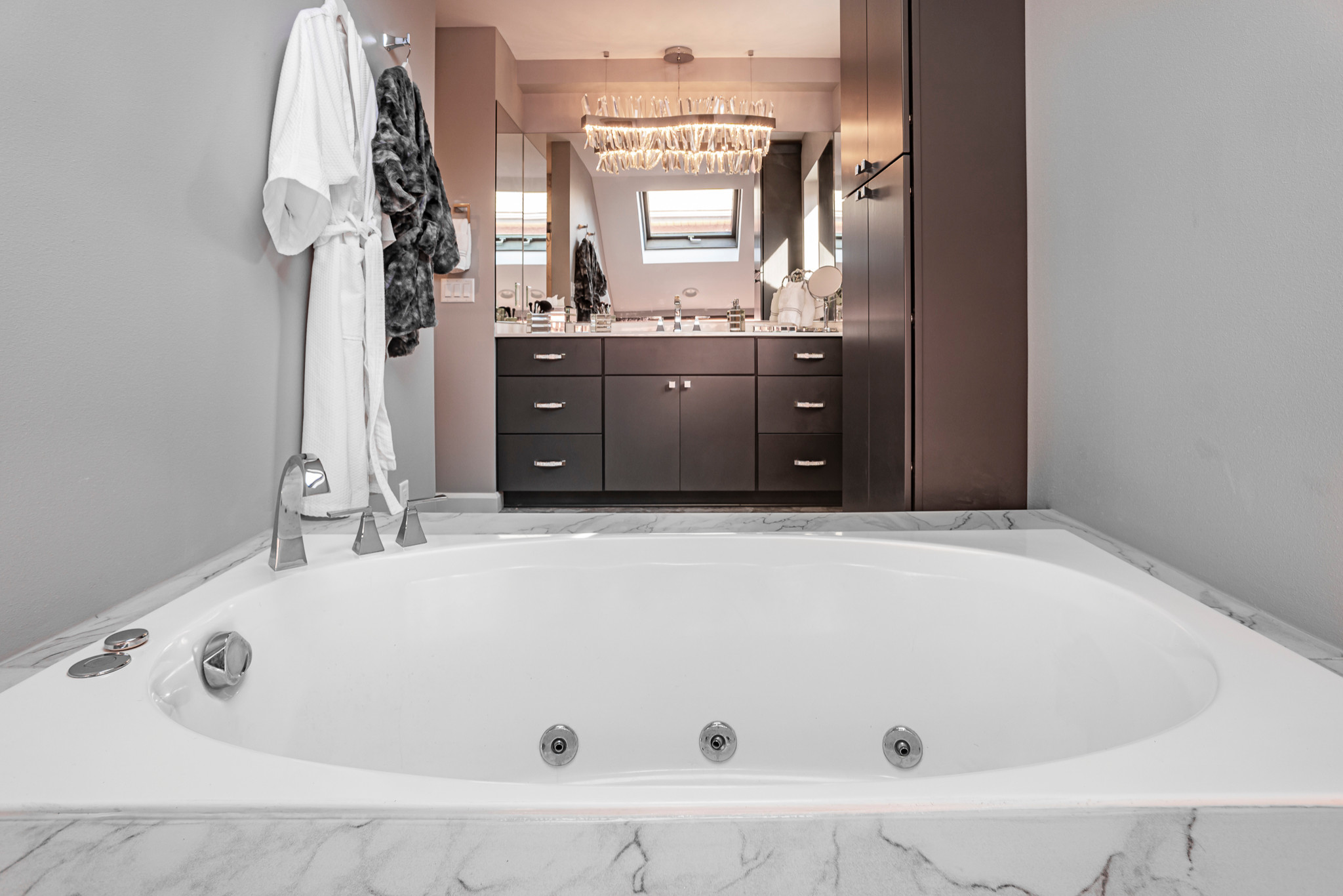 Is a Tub Still Necessary?  Callen Construction, Inc.