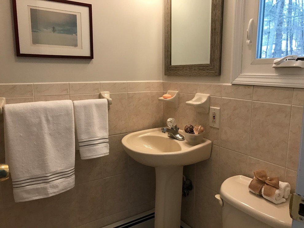 Esempio di una stanza da bagno minimal