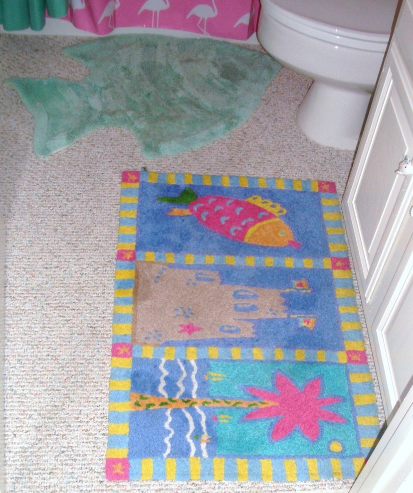 WRIGHTSVILLE BEACH RUG Tropical Bathroom Raleigh by DESIGNS