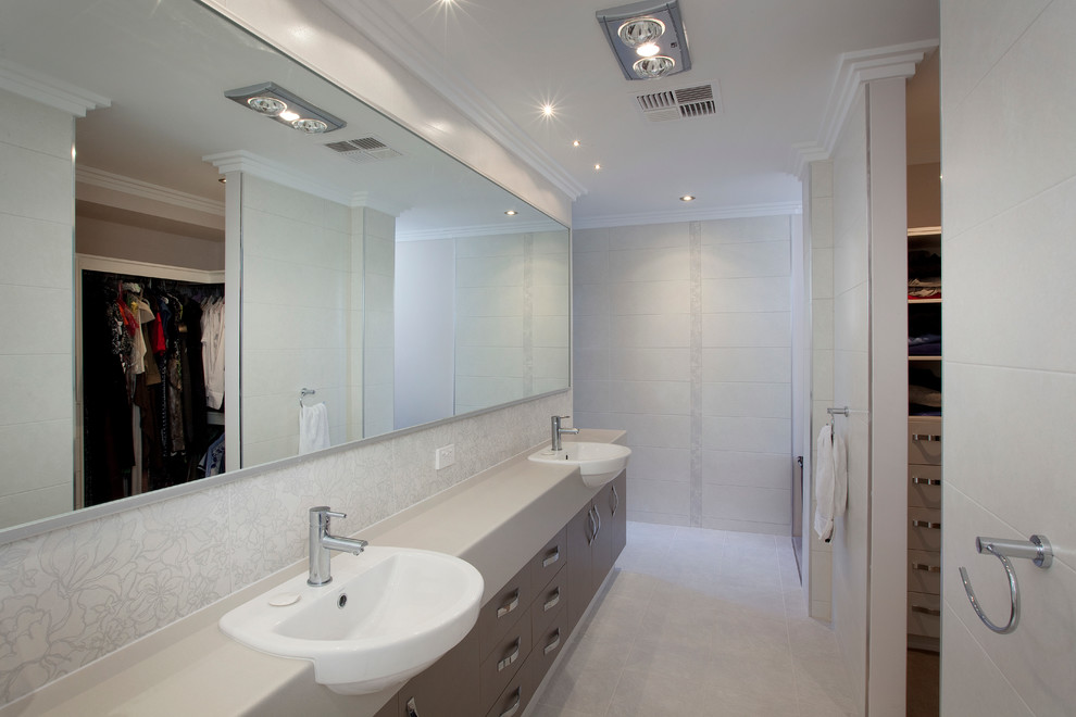 Mittelgroßes Modernes Badezimmer in Perth