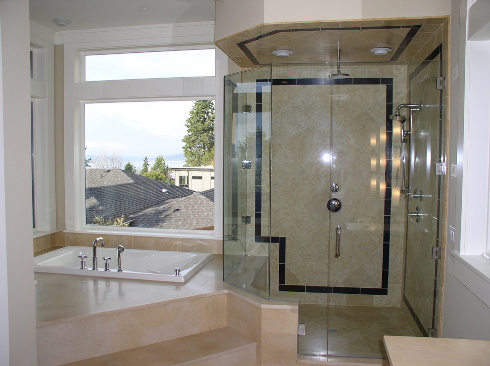 Immagine di una stanza da bagno padronale nordica di medie dimensioni con vasca idromassaggio