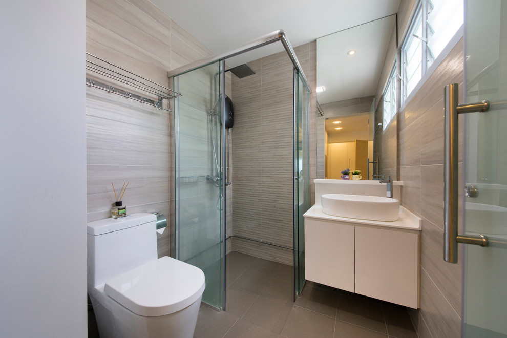Yishun Blk 149 Modern Bathroom Singapore by Edge Interior Pte