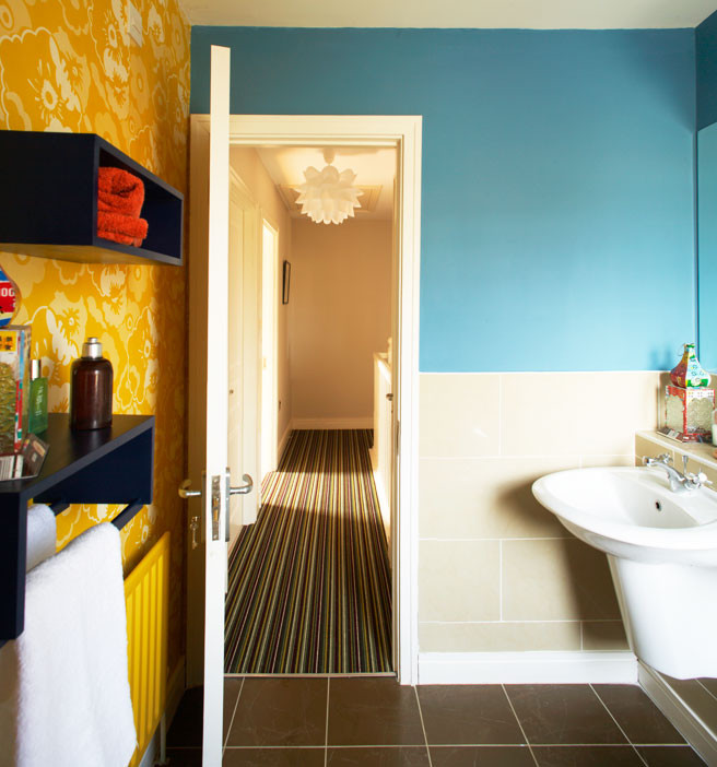 ダブリンにあるエクレクティックスタイルのおしゃれな浴室の写真
