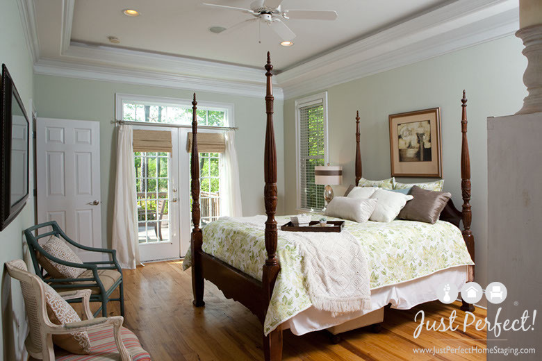 Inspiration for a classic bedroom in Wilmington.