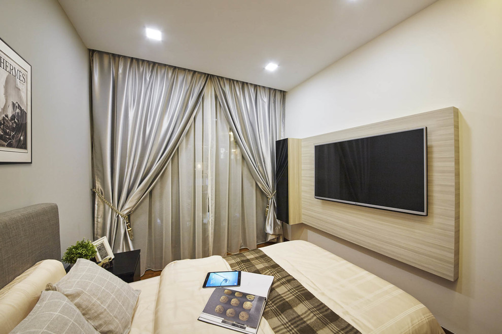 Свежая идея для дизайна: маленькая гостевая спальня (комната для гостей) в современном стиле с белыми стенами для на участке и в саду - отличное фото интерьера