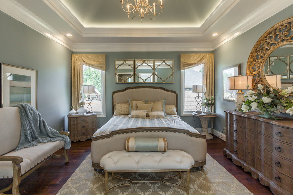 This is an example of a romantic bedroom in Louisville.
