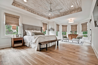 Camera da letto bianca con pavimento marrone - Foto, Idee, Arredamento -  Febbraio 2024