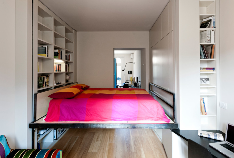 Design ideas for a contemporary bedroom in Milan.