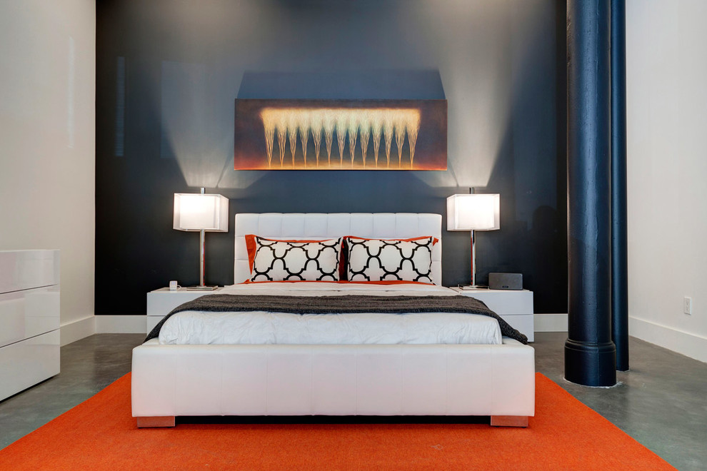 Идея дизайна: спальня в современном стиле с бетонным полом