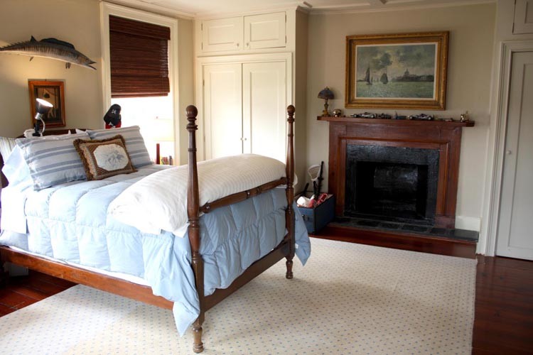 Inspiration for a timeless bedroom remodel in Charleston