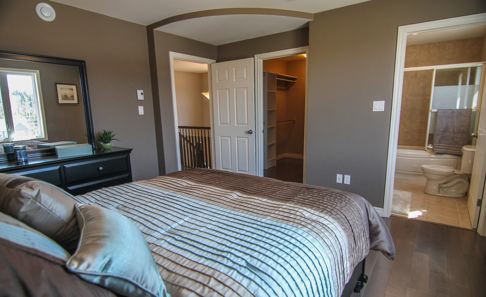 7 Lucston Stunning Two Storey Home in New Subdivision Transitional