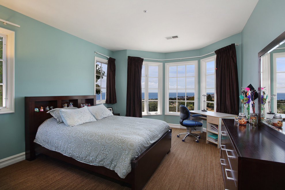 Bedroom photo in Orange County